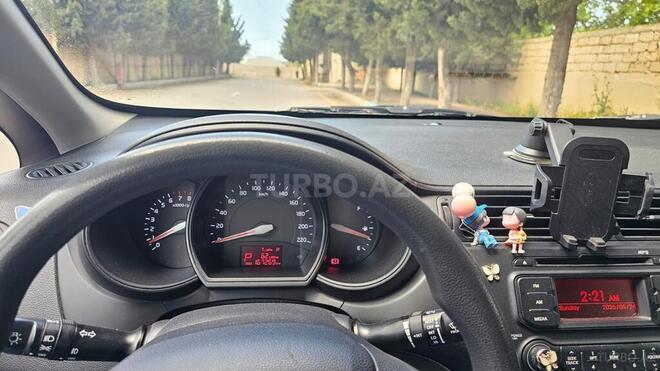 Kia Rio-6