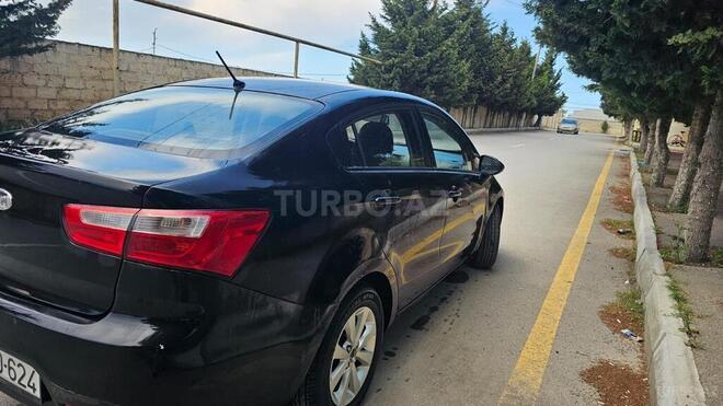 Kia Rio-5