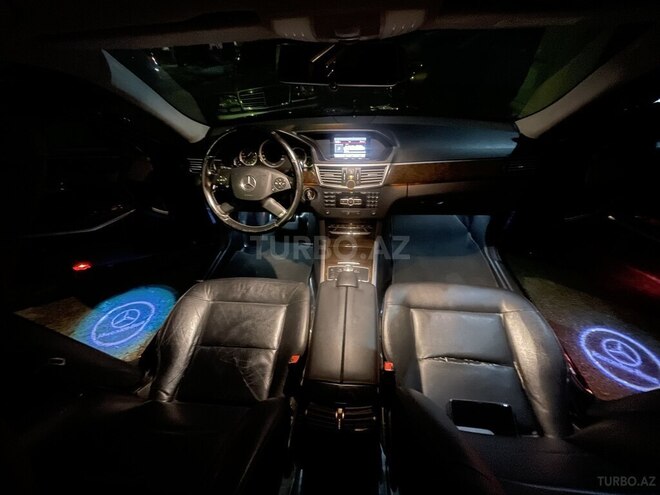 Mercedes E 220-7