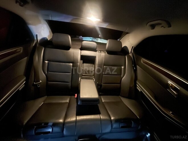 Mercedes E 220-8