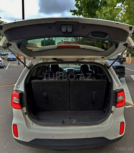 Kia Sorento-8