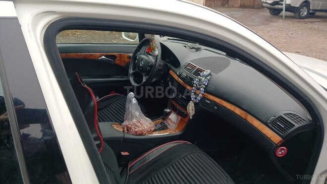 Mercedes E 220-8