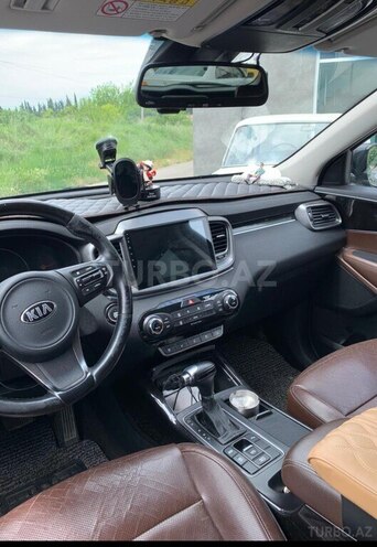 Kia Sorento-9