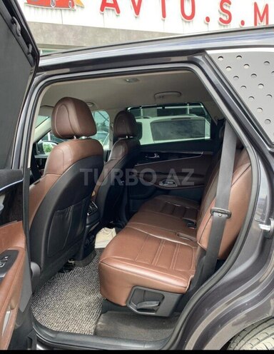 Kia Sorento-14