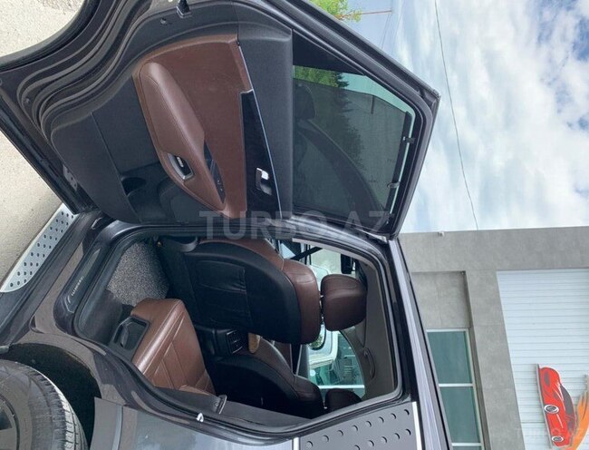 Kia Sorento-13