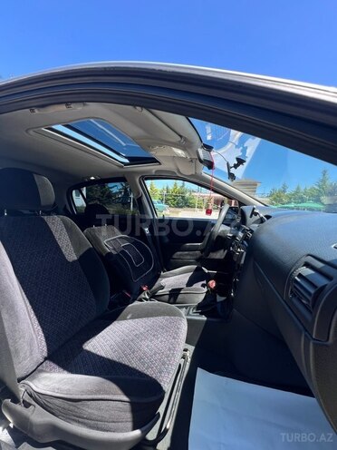 Opel Astra-11