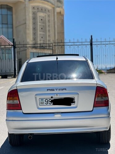 Opel Astra-14