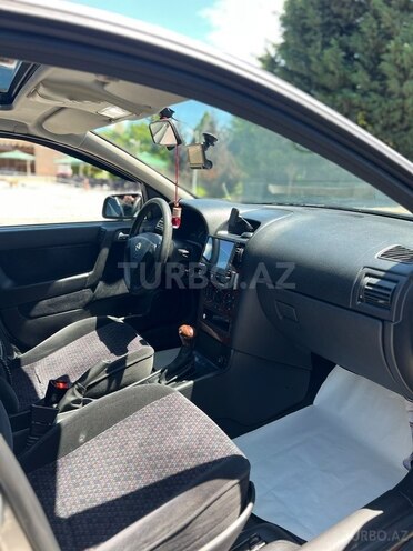Opel Astra-12