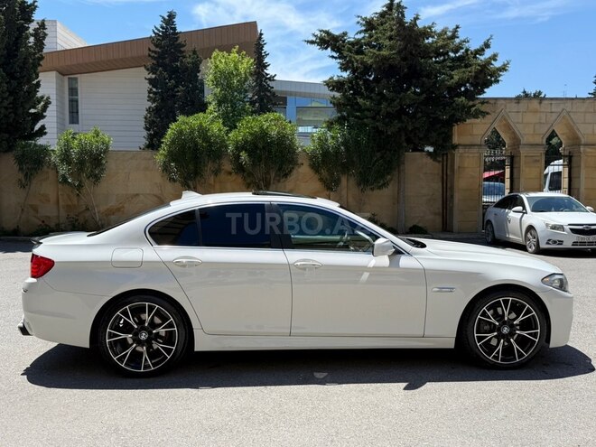 BMW 528-8