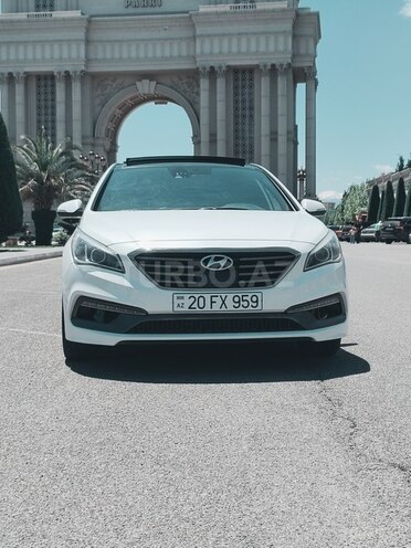 Hyundai Sonata-15