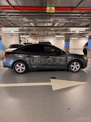 Chevrolet Cruze-5