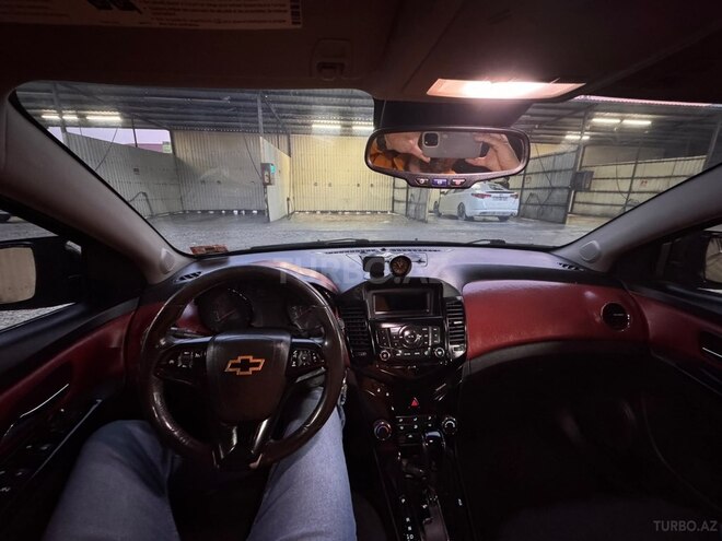 Chevrolet Cruze-14