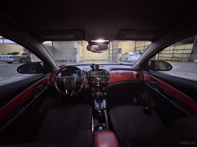 Chevrolet Cruze-15