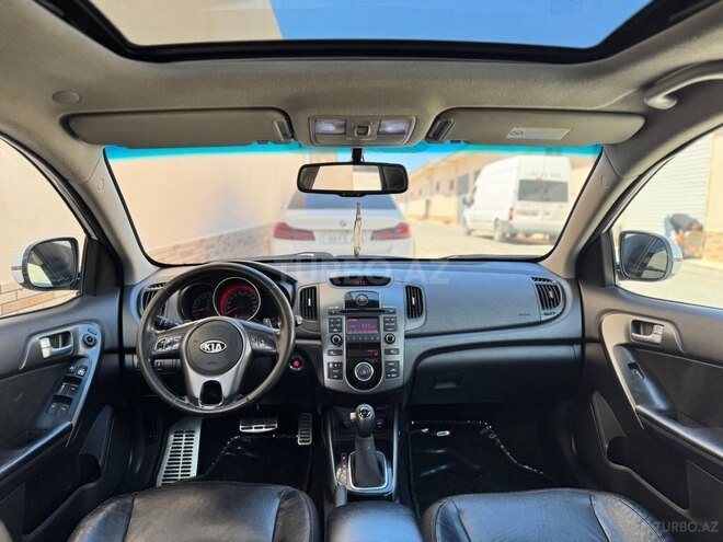 Kia Cerato-9