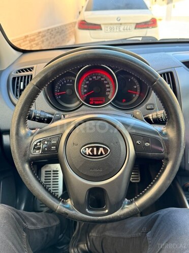 Kia Cerato-10