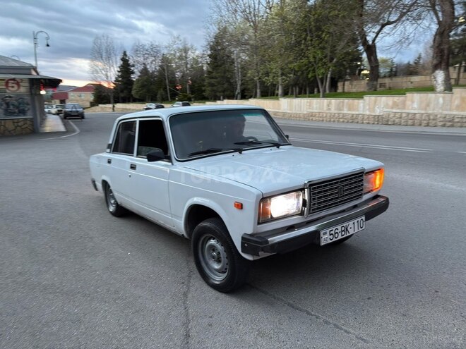 LADA (VAZ) 2107-1