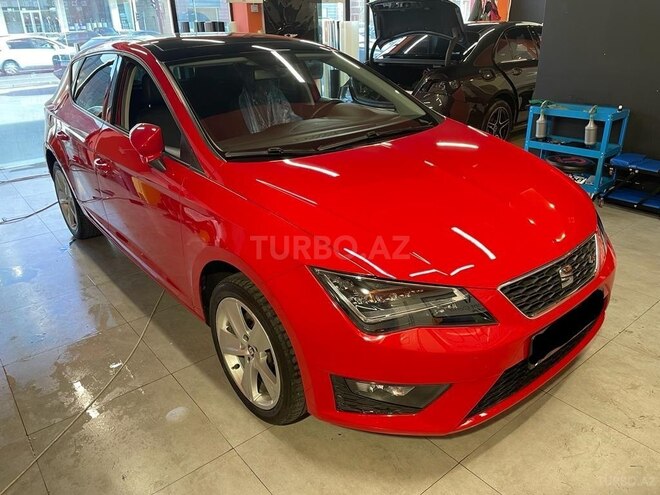 SEAT Leon-1