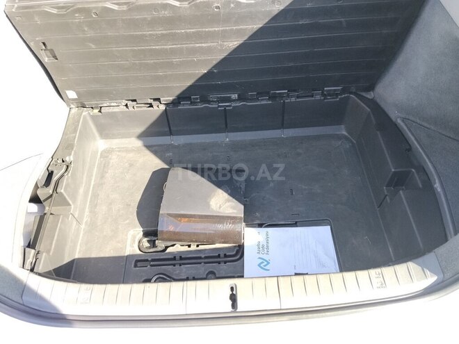 Toyota Prius-9