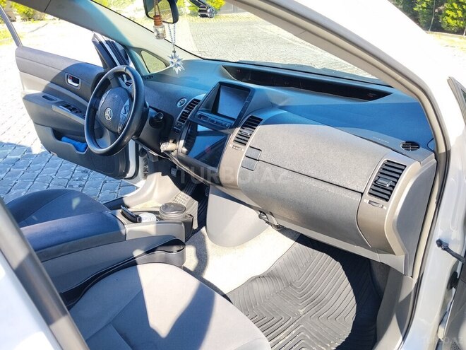 Toyota Prius-20