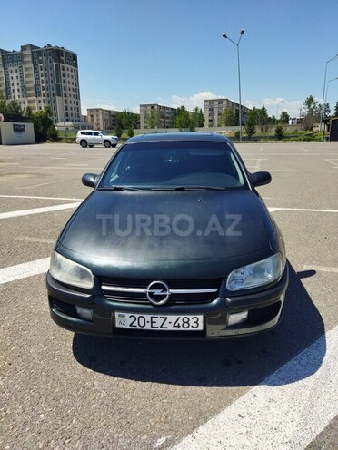 Opel Omega-1