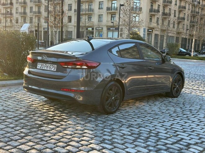 Hyundai Avante-7