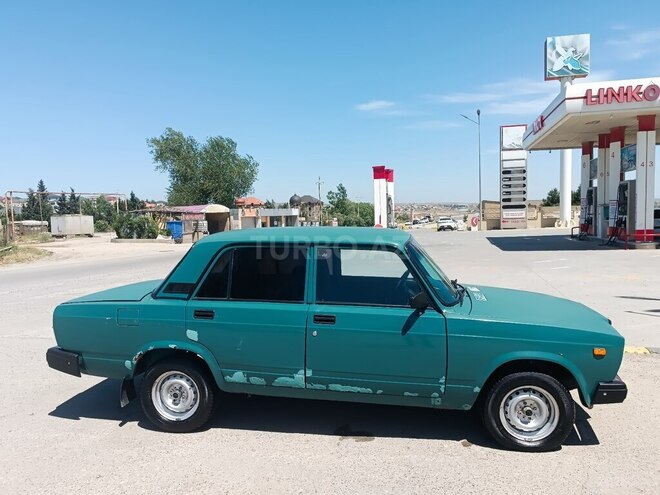 LADA (VAZ) 2107-4
