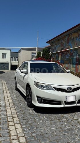 Toyota Camry-6