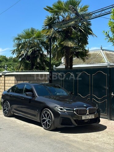 BMW 530e-17