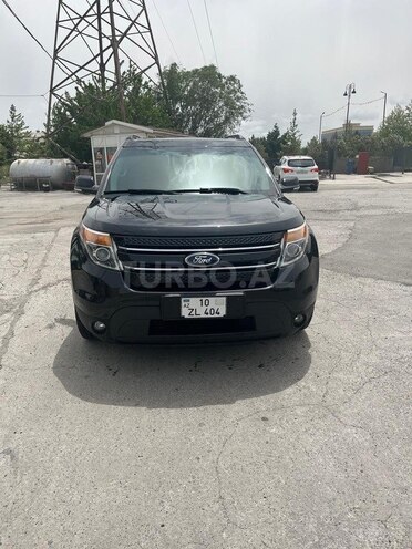 Ford Explorer-1
