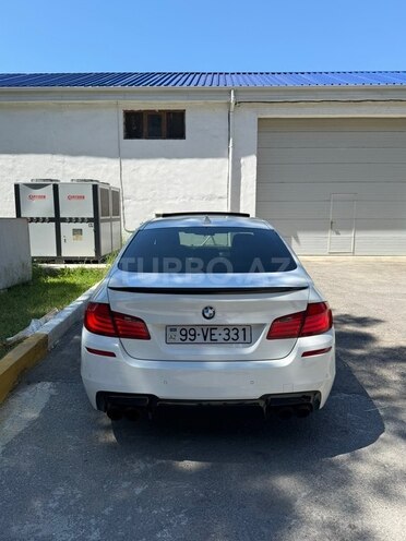 BMW 528-9