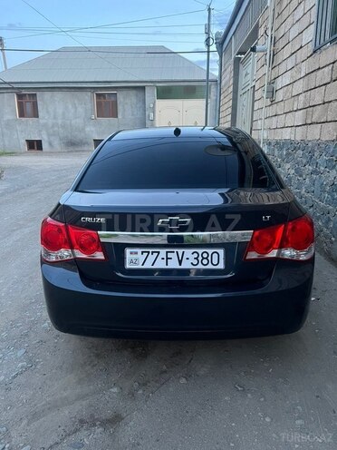 Chevrolet Cruze-2