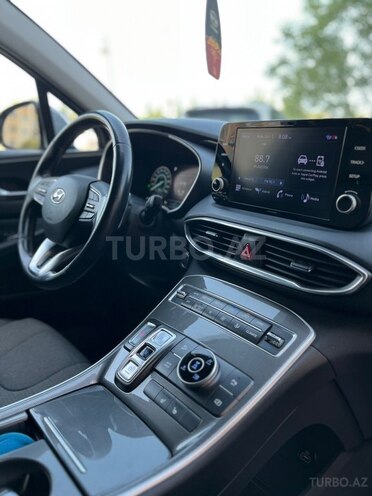 Hyundai Santa Fe-12
