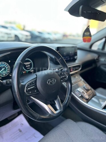 Hyundai Santa Fe-15