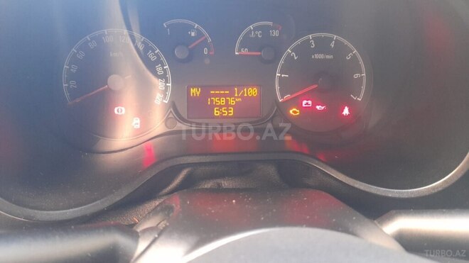 Fiat Doblo-21