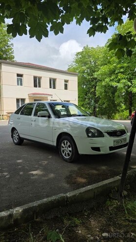 LADA (VAZ) Priora-1