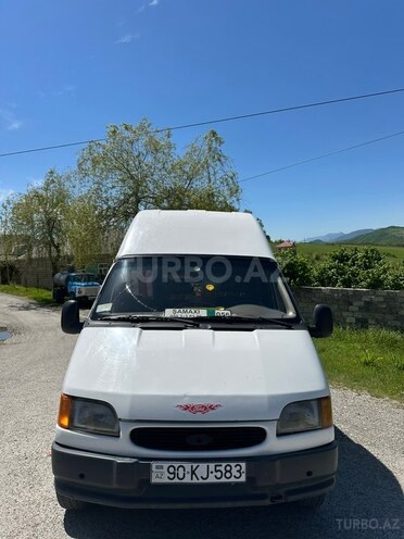 Ford Transit-11