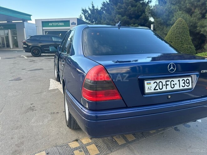 Mercedes C 200-2