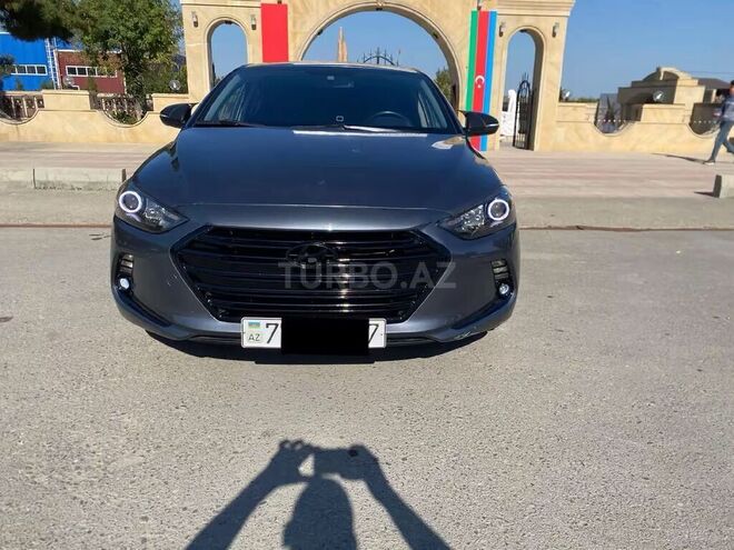 Hyundai Avante-1