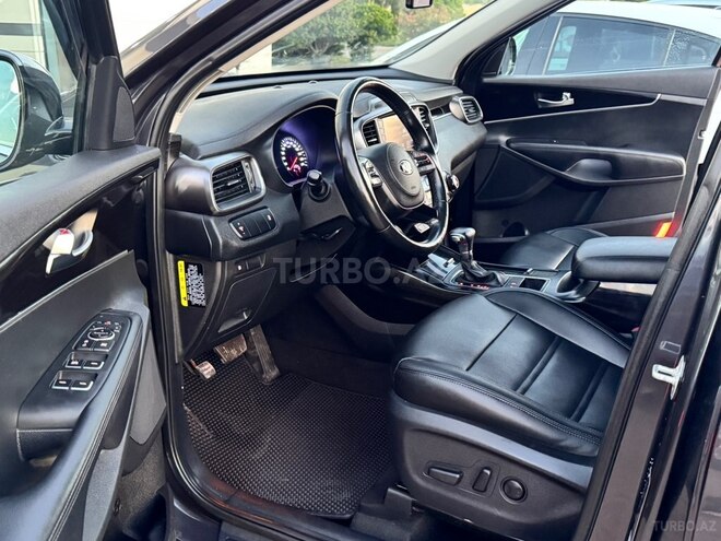 Kia Sorento-17