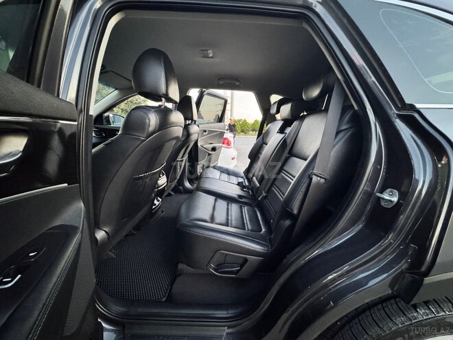Kia Sorento-28