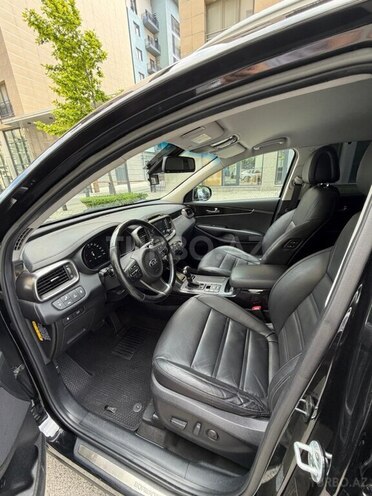 Kia Sorento-10