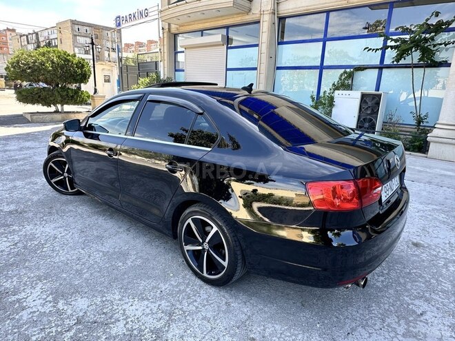 Volkswagen Jetta-10