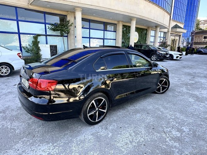 Volkswagen Jetta-7