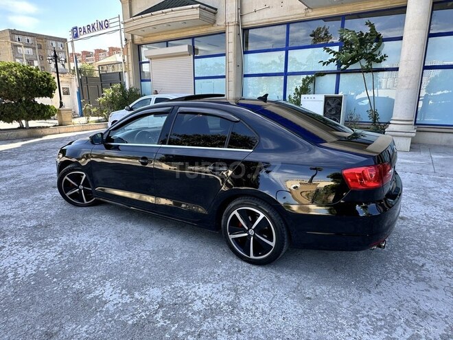 Volkswagen Jetta-3