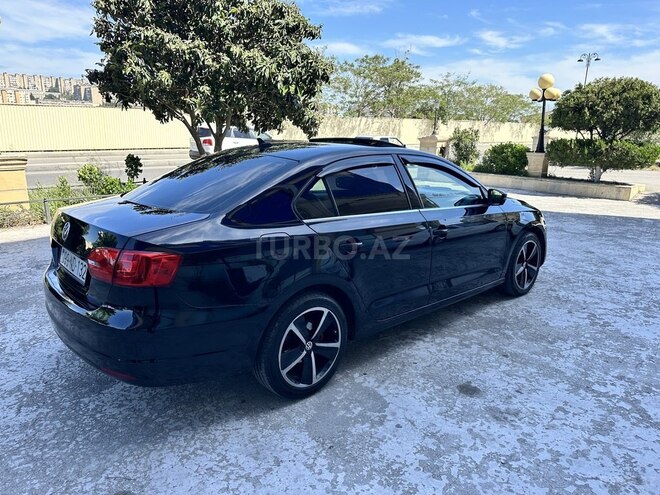 Volkswagen Jetta-14