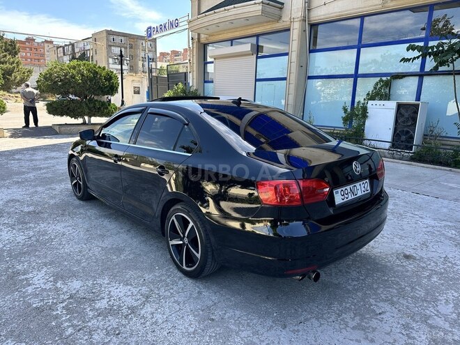Volkswagen Jetta-20