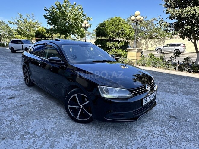 Volkswagen Jetta-4