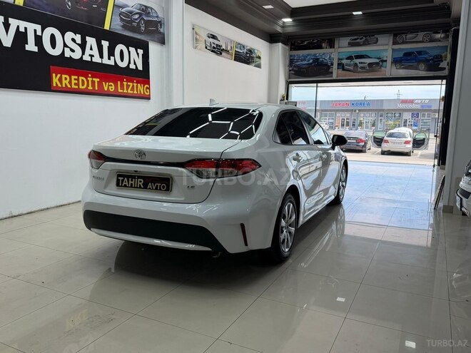 Toyota Corolla-6