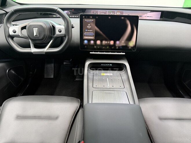 Avatr 12-9