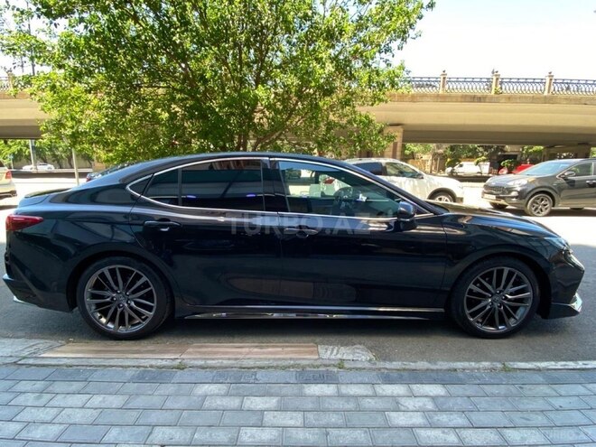 Toyota Camry-5